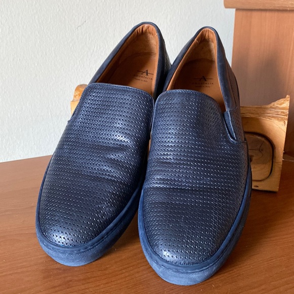 Aquatalia Anderson Walking Shoe - Picture 2 of 7